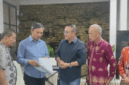 Wali Kota Sungai Penuh, Alfin, bersama Wakil Wali Kota Azhar Hamzah menyambut kunjungan kerja anggota DPR RI, Edi Purwanto, di Rumah Dinas Wali Kota