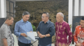 Wali Kota Sungai Penuh, Alfin, bersama Wakil Wali Kota Azhar Hamzah menyambut kunjungan kerja anggota DPR RI, Edi Purwanto, di Rumah Dinas Wali Kota