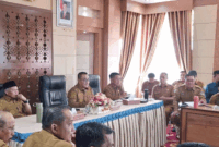 Walikota Sungai Penuh Alfin memimpin rapat pemantapan pelaksanaan ibadah qurban Pemerintah Kota Sungai Penuh 1447 Hijriah/2026
