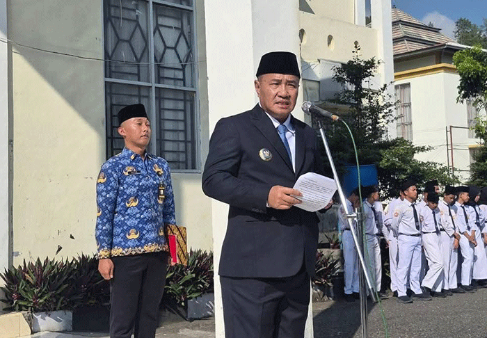 Wali Kota Alfin membacakan sambutan Menteri Komunikasi dan Digital RI, Meutya Viada Hafid