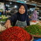 Harga cabai di Pasar Tanjung Bajure. (Foto: Ist)