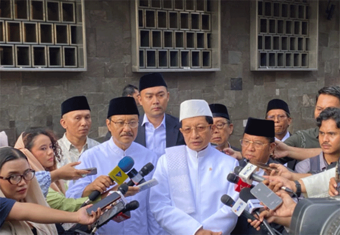 Nasaruddin Umar, Menag bersama Gus Ipul, Mensos usai Salat Idul Adha di Masjid Istiqlal, Jakarta, Rabu (27/5/2026). Foto: Aditya Nugraha/kumparan