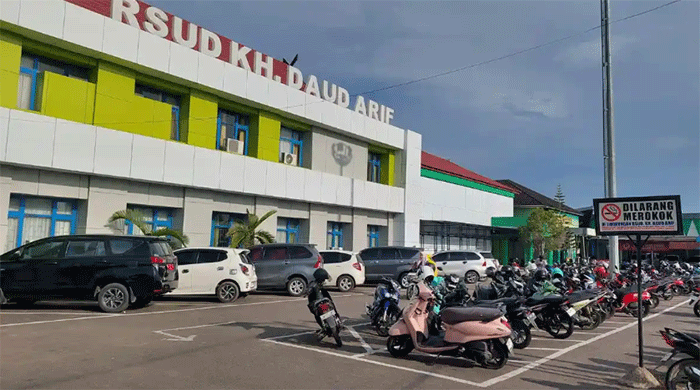 RSUD KH Daud Arif Kuala Tungkal di Kabupaten Tanjung Jbaung Barat (Tanjabbar), Jambi. Kemenkes ke rumah sakit daerah terkait meninggalnya dokter internship bernama Myta Aprilia Azmi. 