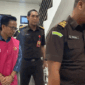 Tiga tersangka, termasuk pejabat Perumda Tirta Mayang, ditahan Kejari Jambi dalam kasus dugaan korupsi pengadaan bahan kimia penjernih air yang merugikan negara Rp4,4 miliar. 