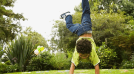 ilustrasi freestyle handstand 
