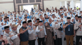 Lepas 442 JCH Kloter BTH 19, Gubernur Al Haris : Fokus Ibadah Haji, Jangan sia-siakan Perjuangan Puluhan Tahun-Ist-