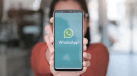 Ilustrasi WhatsApp. Foto: Jirapong Manustrong/Shutterstock