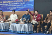 Tim Tenaga Ahli Gubernur Diskusi Rabuan Roadshow (DRR) di Kota Sungai Penuh. Kamis, (21/5).