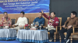 Tim Tenaga Ahli Gubernur Diskusi Rabuan Roadshow (DRR) di Kota Sungai Penuh. Kamis, (21/5).
