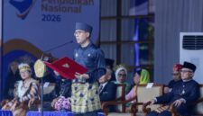 Mendiktisaintek Ajak Pelajar Jangan Takut Bermimpi ini disampaikan Brian Yuliar  saat memimpin upacara Peringatan Hari Pendidikan Nasional