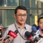 Juru bicara KPK Budi Prasetyo, Penyidik KPK mendalami dugaan aliran dana yang berkaitan dengan pengondisian proyek pembangunan infrastruktur perkeretaapian di berbagai daerah.