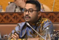 Menurut Zigo, penanganan kecelakaan tidak cukup hanya sebatas pendataan korban dan proses hukum semata. Pemerintah juga harus bertanggung jawab terhadap aspek keselamatan infrastruktur jalan.
Ia mengacu pada UU Nomor 2 Tahun 2022 tentang Perubahan atas UU Nomor 38 Tahun 2004 tentang Jalan serta UU Nomor 22 Tahun 2009 tentang Lalu Lintas dan Angkutan Jalan, yang menegaskan bahwa pemerintah bertanggung jawab atas keamanan, keselamatan, dan perbaikan jalan raya.