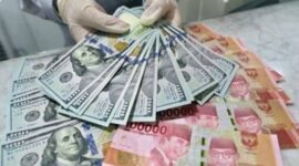 Pada perdagangan Senin pagi, nilai tukar rupiah sempat melemah 4 poin atau 0,02 persen menjadi Rp17.386 per dolar AS dibandingkan penutupan sebelumnya di level Rp17.382 per dolar AS. Dipicu gagalnya proposal  perdamaian AS dan Iran
