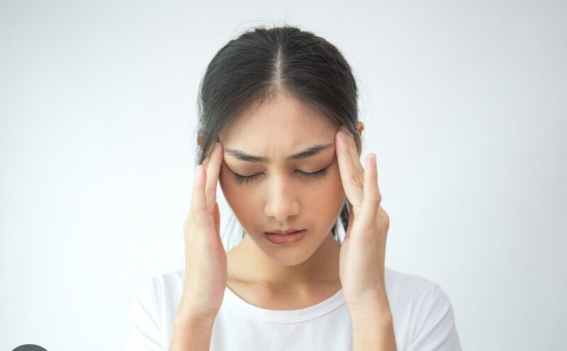 Waspadai bila mengalami sakit kepala berulang ulang, kebali gejala awal dan jangan biarkan, segera konsultasi dengan ahlinya sebelum terlambat, bisa menimbulkan stroke.