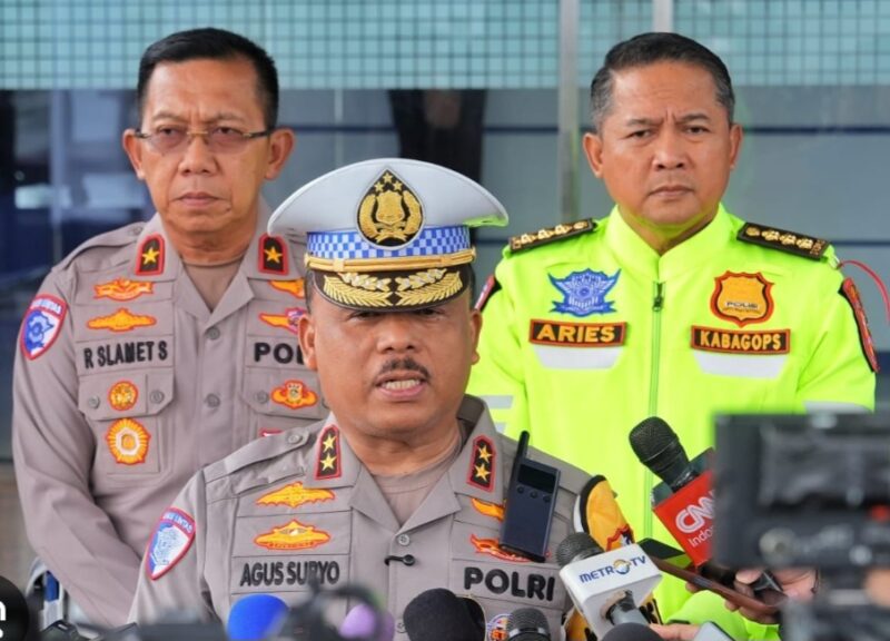 Kepala Korps Lalu Lintas (Korlantas) Polri Irjen Polisi Agus Suryonugroho menekankan pentingnya digitalisasi, profesionalisme, dan pelayanan humanis oleh personel Korlantas terhadap masyarakat demi mewujudkan keamanan, keselamatan, ketertiban, dan kelancaran lalu lintas di Indonesia