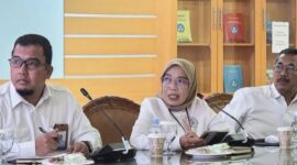 Instansi pemerintah, di Daerah termasuk sekolah negeri, tahun 2026 seharusnya tidak lagi memiliki pegawai berstatus non-ASN atau honorer.