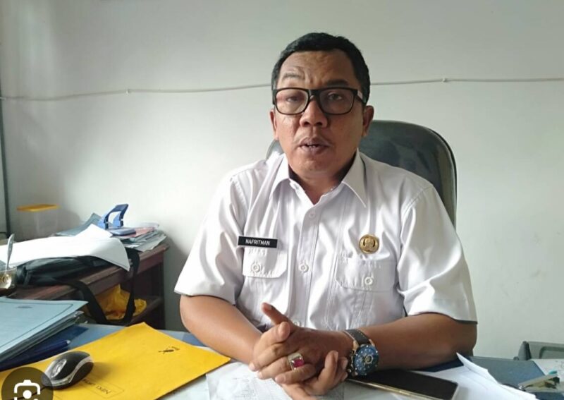 Kadus Dukcapil Keribvi  Nafriman,Kebijakan ini diambil sebagai bentuk komitmen pemerintah khususnya Dukcapil Ketrinci agar masyarakat tetap memperoleh akses pelayanan administrasi kependudukan meskipun dalam masa libur nasional dan cuti bersama