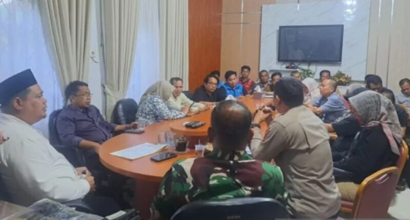 Saat berita ini diturunkan Pemkab Bungo,  sedang membahas langkah antisipasi  penanganan banjir dan tanah lonsor,  warga yang tinggal di wilayah rawan longsor diimbau berhati-hati dan selalu waspada