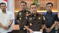 Kepala Kejaksaan Negeri Jakarta Timur, Topik Gunawan, mengatakan tim penyidik tindak pidana khusus (Pidsus) telah jadi tahanan kejari jaktim Tiga tersKomit dugaan korupsi  pada Suku Dinas Perindustrian, Perdagangan, Koperasi, Usaha Kecil dan Menengah (Sudin PPKUKM) Jakarta Timur
yakni IRM selaku Direktur PT SCS sebagai penyedia pengadaan mesin jahit tahun 2022 hingga 2024, PAR selaku Pejabat Pembuat Komitmen (PPK) tahun 2022, serta DER 