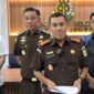Kepala Kejaksaan Negeri Jakarta Timur, Topik Gunawan, mengatakan tim penyidik tindak pidana khusus (Pidsus) telah jadi tahanan kejari jaktim Tiga tersKomit dugaan korupsi  pada Suku Dinas Perindustrian, Perdagangan, Koperasi, Usaha Kecil dan Menengah (Sudin PPKUKM) Jakarta Timur
yakni IRM selaku Direktur PT SCS sebagai penyedia pengadaan mesin jahit tahun 2022 hingga 2024, PAR selaku Pejabat Pembuat Komitmen (PPK) tahun 2022, serta DER 