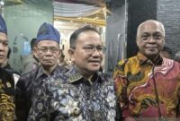 Ketua Umum PWI Pusat Ahmad Munir menegaskan, tanggung jawab wartawan sangat berat karena setiap karya jurnalistik yang dipublikasikan akan menjadi bahan pembelajaran masyarakat dalam memahami persoalan sosial, politik, ekonomi maupun kebijakan pemerintah.Karena, profesi wartawan dinilai memiliki beban moral yang besar dalam setiap produk pemberitaan yang disampaikan kepada masyarakat.