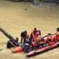 Seorang remaja bernama Fakih (15), warga Desa Pulau Rengas, Kecamatan Bangko Barat, Kabupaten Merangin, dilaporkan hilang setelah terseret arus deras Sungai Batang Merangin (Bangko), Jumat (22/5) sekitar pukul 16.15 WIB.
