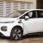 Pasar mobil listrik di Indonesia memasuki fase paling menentukan pada tahun ini. Setelah mencatat lonjakan penjualan hampir 140 persen pada tahun lalu, kendaraan listrik kini menghadapi ujian baru, yakni apakah konsumen tetap berminat membeli ketika sejumlah insentif pemerintah mulai dikurangi atau dihentikan.