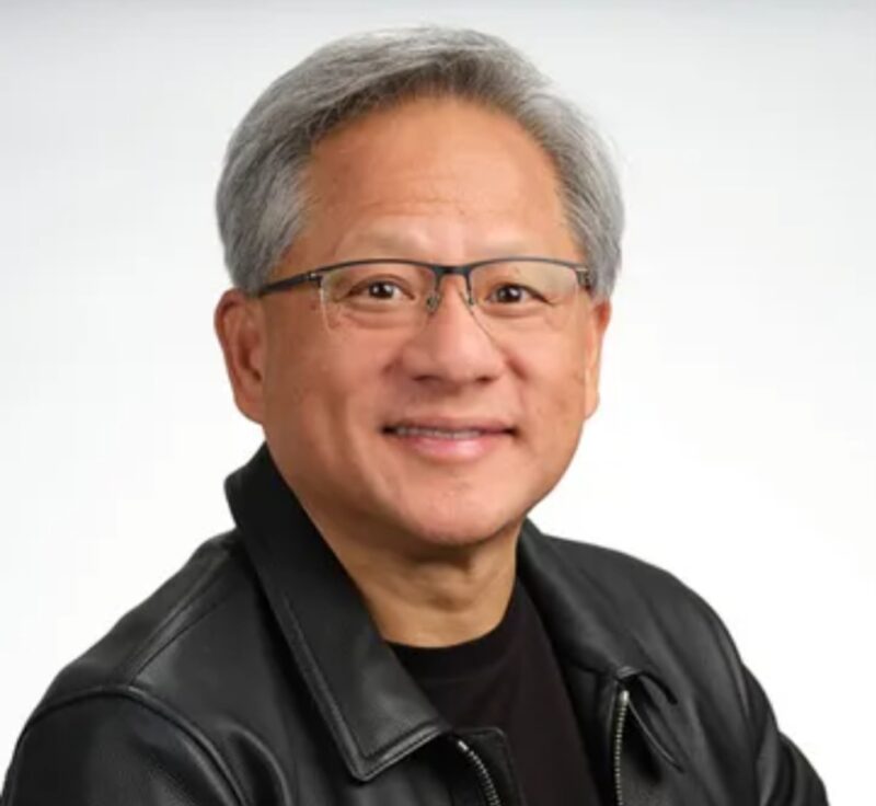 CEO NVIDIA, Jensen Huang, Perkembangan teknologi kecerdasan buatan atau Artificial Intelligence (AI) dinilai bukan ancaman yang harus ditakuti, melainkan peluang yang wajib dipelajari agar tidak tertinggal zaman.

