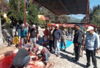 Wako Sungai Penuh Alfin, Wawako Azhar Hamzah  Sekda Alpian, Staf Ahli Wako, Asisten setra Kepala OPD tidak saja hadir juga turun tanggan dalam proses pelaksanaan kurban.Kami berharap semangat berkurban ini terus tumbuh dan menjadi budaya di kalangan ASN Pemkot Sungai Penuh. Semoga ke depan jumlah peserta semakin bertambah.
