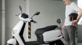 Dewan Penasihat Masyarakat Transportasi Indonesia (MTI), Djoko Setijowarno, mengusulkan agar insentif motor listrik sebesar Rp5 juta diprioritaskan bagi masyarakat di daerah lingkar tambang nikel serta warga di pulau-pulau kecil yang masih menghadapi keterbatasan pasokan bahan bakar minyak (BBM).