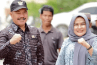 Bupati Kerinci Monadi bersama Kadis PU Maya Novefri yang di tunjuk sebagai Plt Direktur Perumda Tirta Sakti 2026