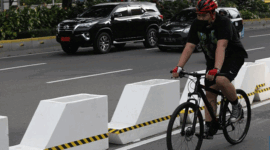 Foto: Jalur Sepeda Permanen di Jalan Sudirman-Thamrin (CNBC Indonesia/ Muhammad Sabki)