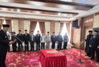 Wali Kota Sungai Penuh Alfin melantik Dewan Pengawas PDAM Tirta Khayangan periode 2026–2030