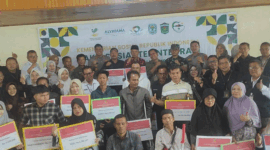 Wakil Wali Kota Sungai Penuh Azhar Hamzah menghadiri Bakti Sosial Terintegrasi yang menghadirkan operasi katarak gratis, khitanan massal, donor darah, dan berbagai bantuan sosial bagi