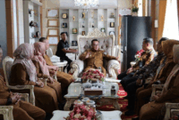 Wali Kota Sungai Penuh Alfin menerima kunjungan BKKBN Provinsi Jambi untuk memperkuat Program Bangga Kencana.