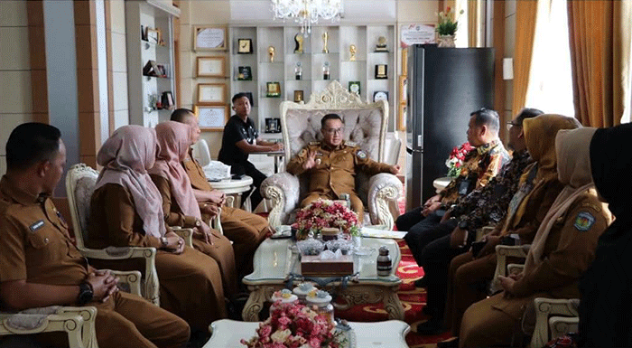 Wali Kota Sungai Penuh Alfin menerima kunjungan BKKBN Provinsi Jambi untuk memperkuat Program Bangga Kencana.