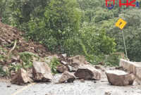 Material longsor di Lembah Anai, Sumbar.