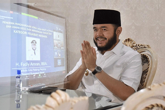 Fadly Amran, Walikota Padang.