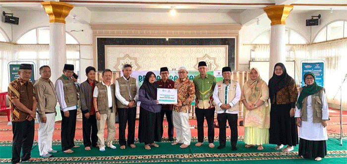 Penerima bantuan Baznas Padang Panjang tahap II/2026.