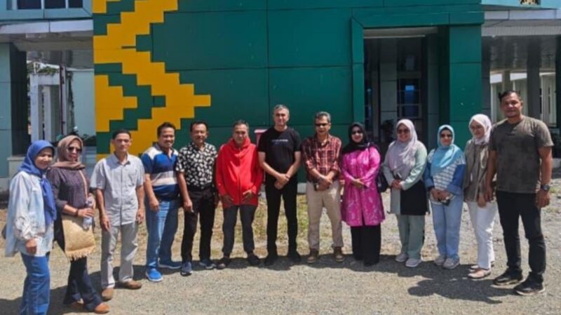 Koordinator Pusat Sunat masal Yudi, Panitia pusat terus melakukan koordinasi intensif dengan panitia daerah guna memastikan seluruh rangkaian kegiatan berjalan lancar dan mampu mengakomodasi tingginya minat masyarakat.
