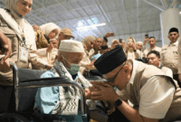 Resmi Dimulai, Menhaj Lepas Kepulangan Perdana Kloter Pertama Jemaah Haji Indonesia ke Tanah Air--