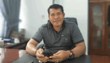 Kepala Kantor Kemenhaj Sarolangun, Raja Kurnain Ahmad.-Ist-