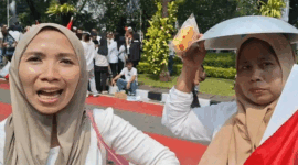Aksi unjuk rasa mendukung Program Makan Bergizi Gratis (MBG) digelar di kawasan Monumen Nasional (Monas), Jakarta Pusat, Senin (22/6/2026). 