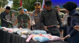 Ribuan butir pil ekstasi dan ratusan gram sabu dimusnahkan Polda Jambi dalam peringatan Hari Anti Narkotika Internasional (HANI) yang digelar di Lapangan Polda Jambi, Jumat (26/6/2026). 
