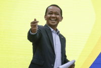 Menteri ESDM Bahlil Lahadalia bersiap menyampaikan keterangan saat konferensi pers terkait penemuan cadangan gas raksasa di Kementerian ESDM, Jakarta, Senin (20/4/2026). Foto: Dhemas Reviyanto/ANTARA FOTO