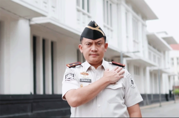 Kepala Kantor Imigrasi Jakarta Barat Ronald Arman Abdullah. Foto: Youtube/Kantor Imigrasi Jakarta Barat
