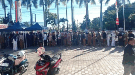 Antrean Panjang Nasabah Bank Jambi.