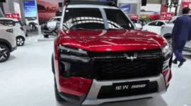 Resmi rilis, Wuling Starlight 560 tawarkan opsi mesin hybrid berjarak tempuh 1.100 Km dan bagasi fleksibel hingga 1.945 liter. Intip spesifikasinya di sini. (YouTube Auto Shows In China)