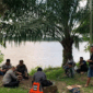Tim BPBD dan Basarnas Jambi masih melakukan pencarian terhadap pemancing bernama Indra yang diduga tenggelam di Sungai Batang Hari. 