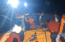 Tim SAR Gabungan mengevakuasi jasad korban hanyut di Sungai Batang Sangir, Kabupaten Solok Selatan, Selasa (2/6/2026) dini hari. Korban bernama Sutrisno (58) ditemukan dalam kondisi meninggal dunia setelah empat hari pencarian dan selanjutnya dibawa ke rumah duka untuk diserahkan kepada pihak keluarga. 